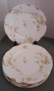 【送料無料】キッチン用品・食器・調理器具・陶器　セオドア・ハビランドエンボス加工インチデザートプレートグリーンフローラルゴールドアクセント4 Theodore Haviland Embossed 7.5 Dessert Plates - Green Floral w/Gold Accents(3)