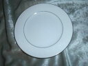 4 NORITAKE Buckingham White Appetizer Plates Floral Rim Platinum Trimノリータクバッキンガムホワイト前菜プレートフローラルリムプラチナトリム※注意※NYからの配送になりますので2週間前後お時間をいただきます。人気の商品は在庫が無い場合がございます。ご了承くださいませ。サイズの種類の商品は購入時の備考欄にご希望のサイズをご記載ください。　携帯メールでの登録ですと楽天からのメールが届かない場合がございます。