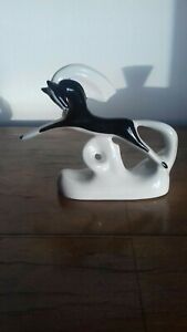 【送料無料】キッチン用品・食器・調理器具・陶器　ソ連製のロシアの磁器跳躍馬黒白Russian porcelain ..