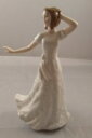 yzLb`piEHEE@CE_g?`[h?tBMAt@C{[Z`YzCgRoyal Doulton ? Charmed ? HN 4445 Figurine Fine Bone China Sentiments White