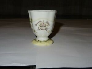 キッチン用品・食器・調理器具・陶器　ブランブリーヘッジエッグカップスプリングロイヤル・ドートンBrambly Hedge Egg cup Spring - Royal Doulton