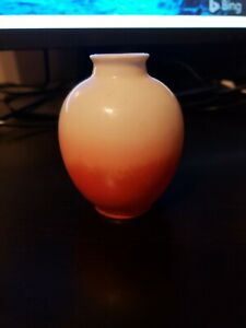 【送料無料】キッチン用品・食器・調理器具・陶器　ノリタキ骨中国日本トキ花瓶オレンジホワイトフェードインチ背の高いNoritake Bone China Nippon Toki Vase Orange & White Fade 3 1/2 Inch Tall