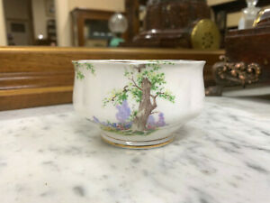 【送料無料】キッチン用品・食器・調理器具・陶器　ロイヤルアルバートグリーンウッドツリーシュガーボウルRoyal Albert Greenwood Tree Sugar Bowl