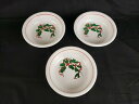 3 Fiestaware Holly &amp; Ribbon Holiday Christmas Rimmed Soup Bowls 7'' Wide HLCフィエスタウェアホリーリボンホリデークリスマスリムスープボウルワイド※注意※NYからの配送になりますので2週間前後お時間をいただきます。人気の商品は在庫が無い場合がございます。ご了承くださいませ。サイズの種類の商品は購入時の備考欄にご希望のサイズをご記載ください。　携帯メールでの登録ですと楽天からのメールが届かない場合がございます。