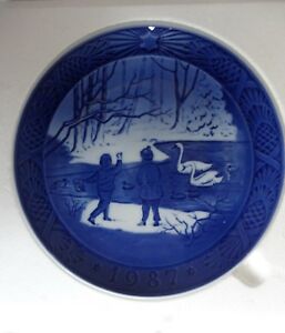 ̵ۥåʡĴƫ?ROYAL COPENHAGEN 1987? CHRISTMAS PLATE:Winter Birds in box never used