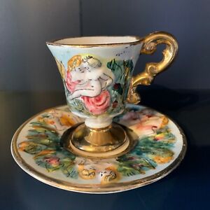 【送料無料】キッチン用品・食器・調理器具・陶器　カポディモンテコーヒーカップとソーサーCapodimonte Coffee Cup And Saucer