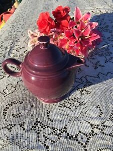 【送料無料】キッチン用品・食器・調理器具・陶器　フィエスタ新しいヘザーパープルカバーティーポットオンス。フィエスタウェアFIESTA NEW HEATHER purple COVERED TEAPOT 44 oz. Fiestaware