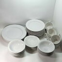 Lot of 42 Martha Stewart Everyday | MSE | China Dish Set | Plates Bowls Cups毎日マーサ・スチュワートのロット中国ディッシュセットプレートボウルズカップ※注意※NYからの配送になりますので2週間前後お時間をいただきます。人気の商品は在庫が無い場合がございます。ご了承くださいませ。サイズの種類の商品は購入時の備考欄にご希望のサイズをご記載ください。　携帯メールでの登録ですと楽天からのメールが届かない場合がございます。