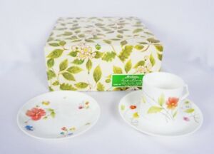 【送料無料】キッチン用品・食器・調理器具・陶器　ミカサジャストフラワーズボーンチャイナスタッキン..