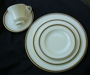 【送料無料】キッチン用品・食器・調理器具・陶器　場所設定ピッカードマジェスティ優秀5pc PLACE SETTINGS PICKARD MAJESTY EXCELLENT!!!!