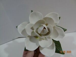 Vintage Capodimonte Napoleon Italy Porcelain Flower White Magnolia Figurine Lgヴィンテージカポディモンテナポレオンイタリア磁器花白マグノリアフィギュア※注意※NYからの配送になりますので2週間前後お時間をいただきます。人気の商品は在庫が無い場合がございます。ご了承くださいませ。サイズの種類の商品は購入時の備考欄にご希望のサイズをご記載ください。　携帯メールでの登録ですと楽天からのメールが届かない場合がございます。