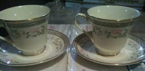 ̵ۥåʡĴƫߥȥ㥤ʥޥ륱åȥҡåפȥɥȥMinton china Marquesa set of 2 coffee cups with saucers 1979 royal doulton