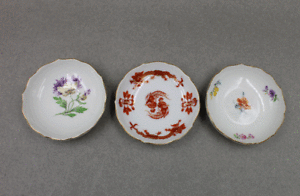 ̵ۥåʡĴƫޥ󼧴եɥ饴ХѥåȥåMeissen Porcelain Floral Dragon Butter Pat Lot/3