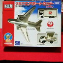 【送料無料】模型車 モデルカー トミカアエロプエルトセットジャルtomica 787 aeropuerto set jal