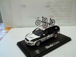 ̵Ϸ ǥ륫 ӥեååץॷcp43 skoda octavia combi flagship team bmc season 2010 sc143