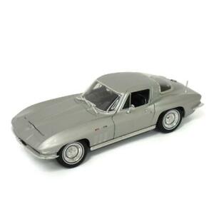 ̵Ϸ ǥ륫 åɥܥ졼٥åȥСǥred chevrolet corvette silver car...