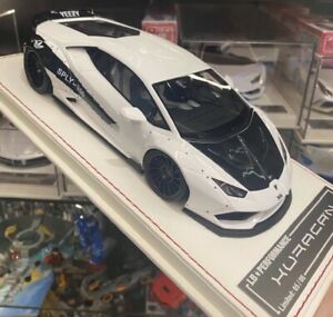 【送料無料】模型車 モデルカー デイビスジョヴァンニランボルギーニパフォーマンスウラカンイェージースプリー118 davis giovanni lamborghini lb performance huracan x yeezy sply350 n mr fx