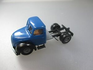 【送料無料】模型車 モデルカー ブレキナマジラストターユニットbrekina magirus tractor unit pk
