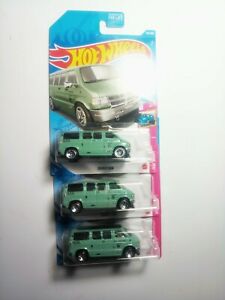 【送料無料】模型車 モデルカー ホットホイールダッジヴァンムーンアイズhot wheels 2021 dodge van moon eyes lot of 3