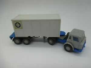 【送料無料】模型車 モデルカー wiking international harvester container stz iwt sour hb 8812b 1 ssk32