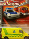 【送料無料】模型車 モデルカー マジョレットルノーマスタースエードスウェーデンアンブランmajorette renault master ambulance suede swedish ambulans