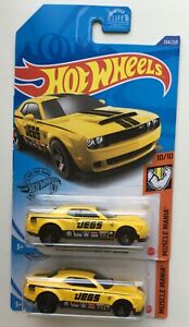 【送料無料】模型車 モデルカー ホットホイールダッジチャレンジャーケース?ロットフリーシップ2020 hot wheels 18 dodge challenger srt demon n case ~ lot of 2 ~ free shipのサムネイル