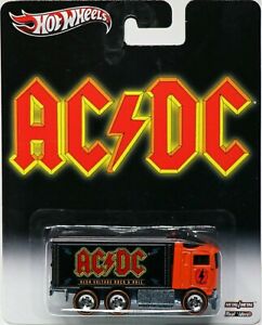 【送料無料】模型車 モデルカー ホットホイールハイウェイハウラーレッドラインhot wheels acdc hiway hauler 2013 w rr redlines