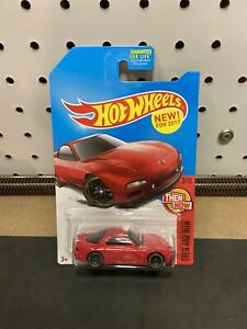 【送料無料】模型車 モデルカー ホットホイールマツダ2017 hot wheels 95 mazda rx7 red kmart color then and now 310