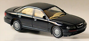 【送料無料】模型車 モデルカー マツダセドスユーノスミリニアブラック