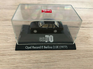 【送料無料】模型車 モデルカー ヘルパセリエオペルレジストロベルリナトップエスタドエンオリジナルボ..