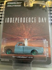 【送料無料】模型車 モデルカー グリーンライトチェイスシボレーグリーンマシンgreenlight chase 1971 chevrolet c10 independence day green machine