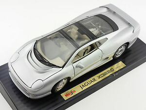 【送料無料】模型車 モデルカー マイストジャガーシルバーソケットボード