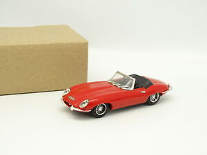 【送料無料】模型車 モデルカー モデルボックスジャガータイプカブリオレレッドmodel box sb 143 jaguar type e cabriolet red