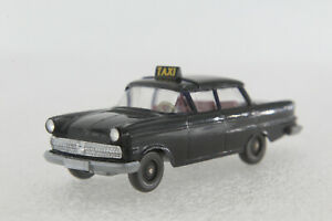 【送料無料】模型車 モデルカー ワイキングオペルマスタータクシーイエローass wiking old cars opel master p2 taxi yellow 1968 gk 1495c cs 3472 hbl