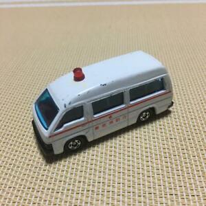 【送料無料】模型車 モデルカー アウトオブプリントトミカトヨタハイエースout of print tomica 3 toyota hiace ambulance