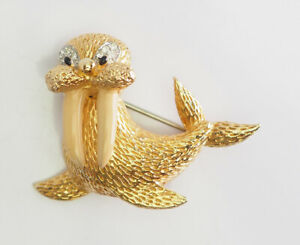 【送料無料】模型車 モデルカー セイウチブローチfun gold metal classic walrus animal brooch by jomaz