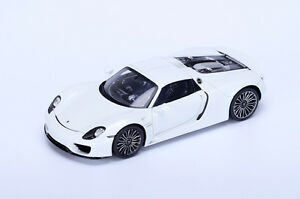 模型車 モデルカー スパークポルシェスパイダーホワイトホワイトspark porsche 918 spyder whitewhite s4242 143