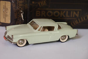 【送料無料】模型車 モデルカー ブルックリンスチュードベーカースターライナークーペbrooklin brk 32 1953 studebaker commander starliner coupe 143