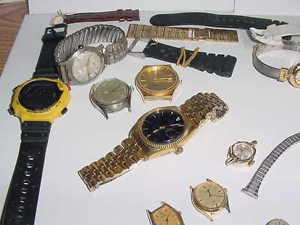 【送料無料】腕時計　ウォッチメンズレディースビンテージロット18 mixed menswomens used wristwatches selling as 1 lot asis selectvintage