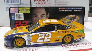 【送料無料】模型車　モデルカー　スポーツカージョイオートトレーダーサイン2014 joey logano auto trader autographed