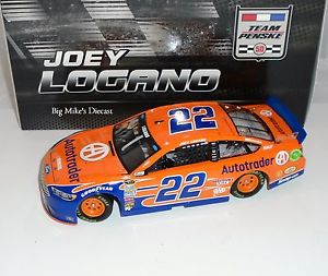 【送料無料】模型車　モデルカー　スポーツカー2016ジョーイlogano22トレーダー124スケールダイカスト2016 joey logano 22 autotrader 124 scale diecast