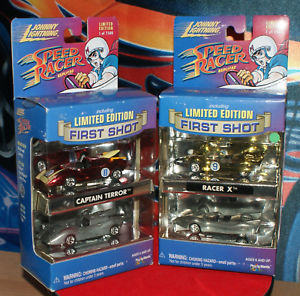 【送料無料】模型車　モデルカー　スポーツカージョニーキャプテンレーサー4 johnny lightning 1 by 7500, captain terror and racer xboxed collectable