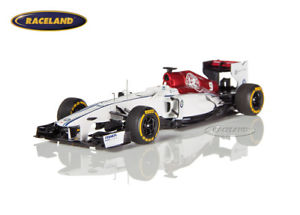 【送料無料】模型車　モデルカー　スポーツカーアルファロメオザウバーフェラーリプレゼンテーションスパークalfa romeo sauber c37 ferrari f1 presentation 2018 spark 143, s6051