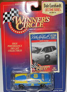 【送料無料】模型車　モデルカー　スポーツカー＃デイルアーンハートライフタイムシリーズダッジ＃nascar winner039;s circle dale earnhardt lifetime series 1975 dodge 8 yr1997