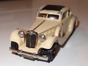 【送料無料】模型車　モデルカー　スポーツカー　ランズダウンホワイトメタルフローフリーeb lansdowne brooklin white metal 1935 triumph vitesse flow free ldm 29