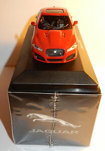 【送料無料】模型車　モデルカー　スポーツカー　エディションアトラスジャガーボックスeditions atlas jaguar xfr 2010 v8 503 cv 4,7 s 300 kmh 143 fascicule in box