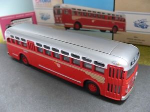 【送料無料】模型車 モデルカー スポーツカー コーギーゼネラルモーターズバスアメリカ150 corgi general motors 4502 pacific electric bus usa 98601