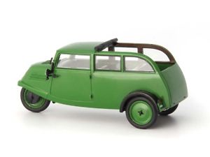 【送料無料】模型車　モデルカー　スポーツカー　カルトテンポステーションワゴングリーンautocult tempo e400 kombiwagen 1936 green 143 atc02008