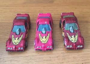 【送料無料】模型車 モデルカー スポーツカー ポンティアックトランスダイカストホットホイールロットhot wheels lot of 3 pontiac firebird trans am funny car 1977 diecast 164