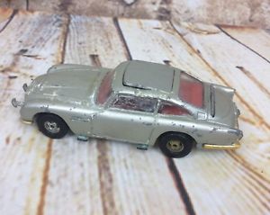 【送料無料】模型車　モデルカー　スポーツカー　corgi toys vintage db5 aston martin james bond 007 special agent car very rare